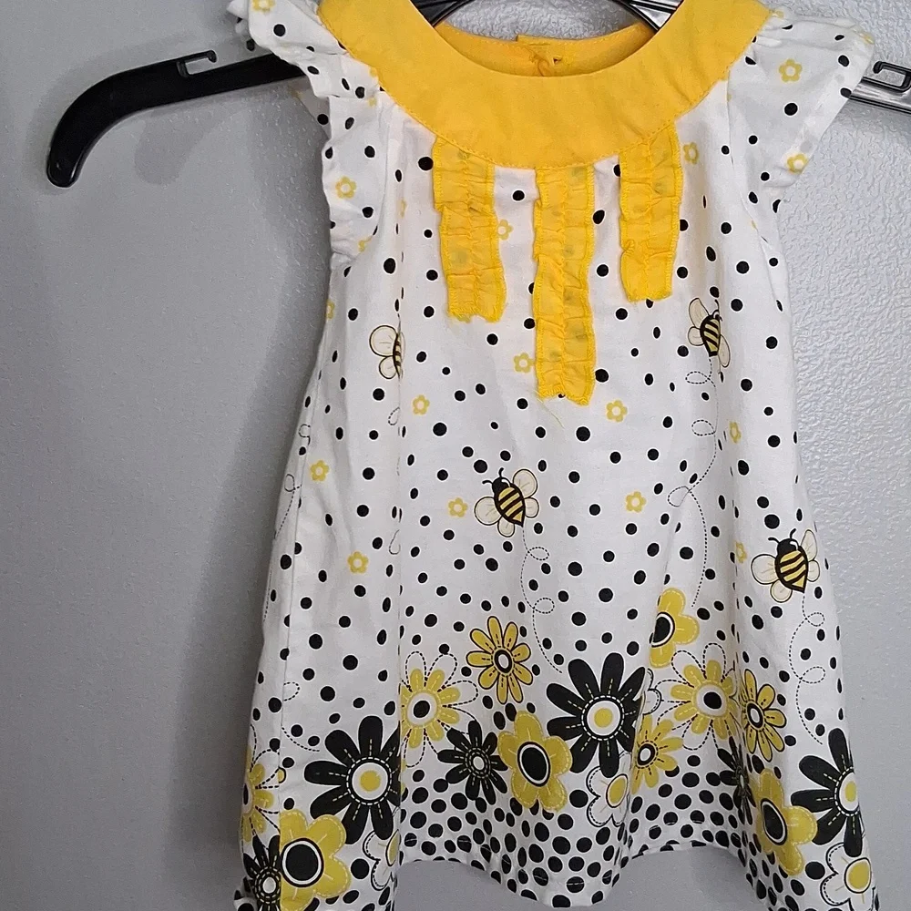 Vintage Baby Daisy Tunic Ruffle Capri Outfit Set Polka Dots Bees 3/6 Months